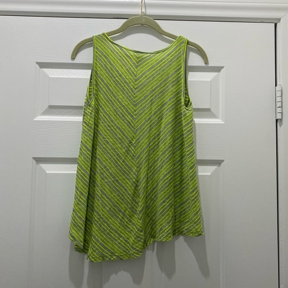Free Society Tank, XL, Neon Green and Grey, Asymmetric Hem Gym Athleisure - Picture 3 of 5